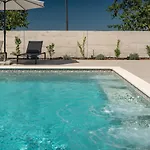 Villa Lucilla By Guide