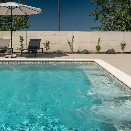 Lucilla By Guide Willa Dajla