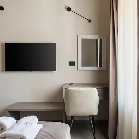 Willa Lucilla By Guide *