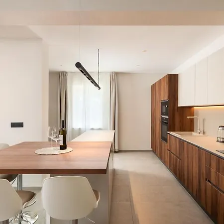 Villa Lucilla By Guide *