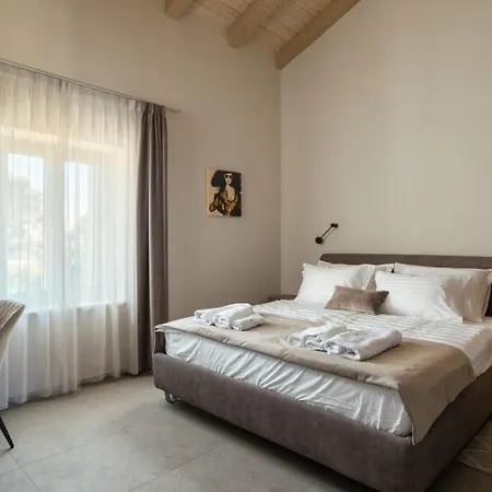 Lucilla By Guide Villa Dajla