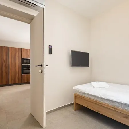 Lucilla By Guide Villa Dajla