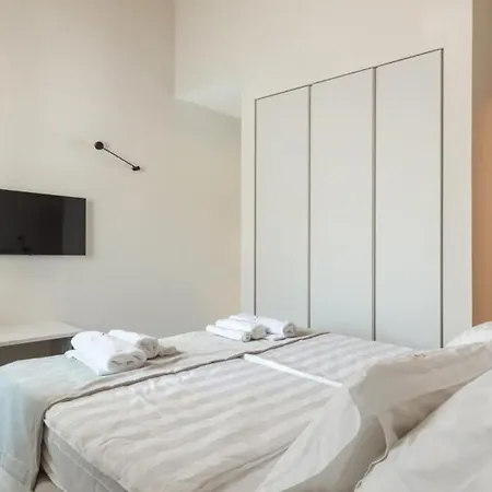 Lucilla By Guide Villa *