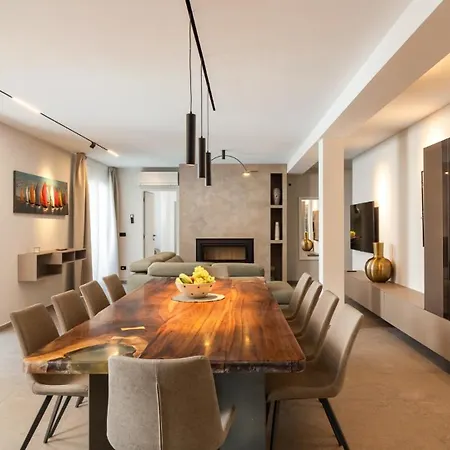 Villa Lucilla By Guide *