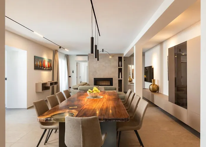 Villa Lucilla By Guide *