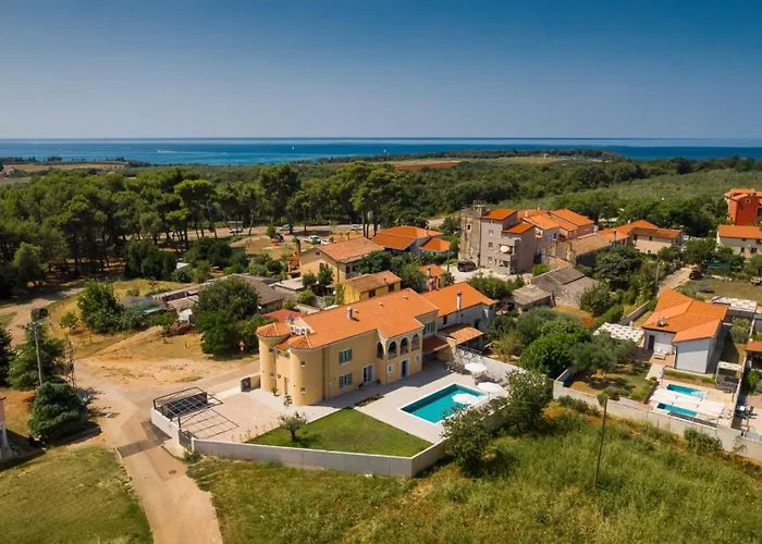 Villa Lucilla By Guide