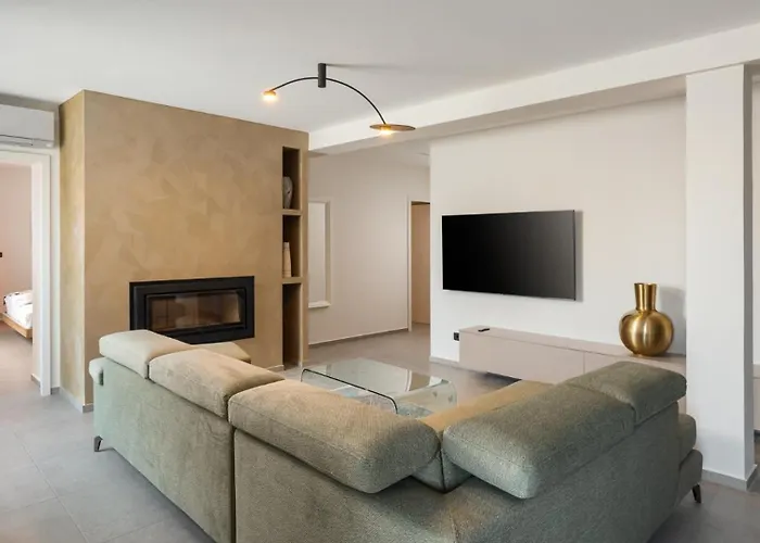 Villa Lucilla By Guide *